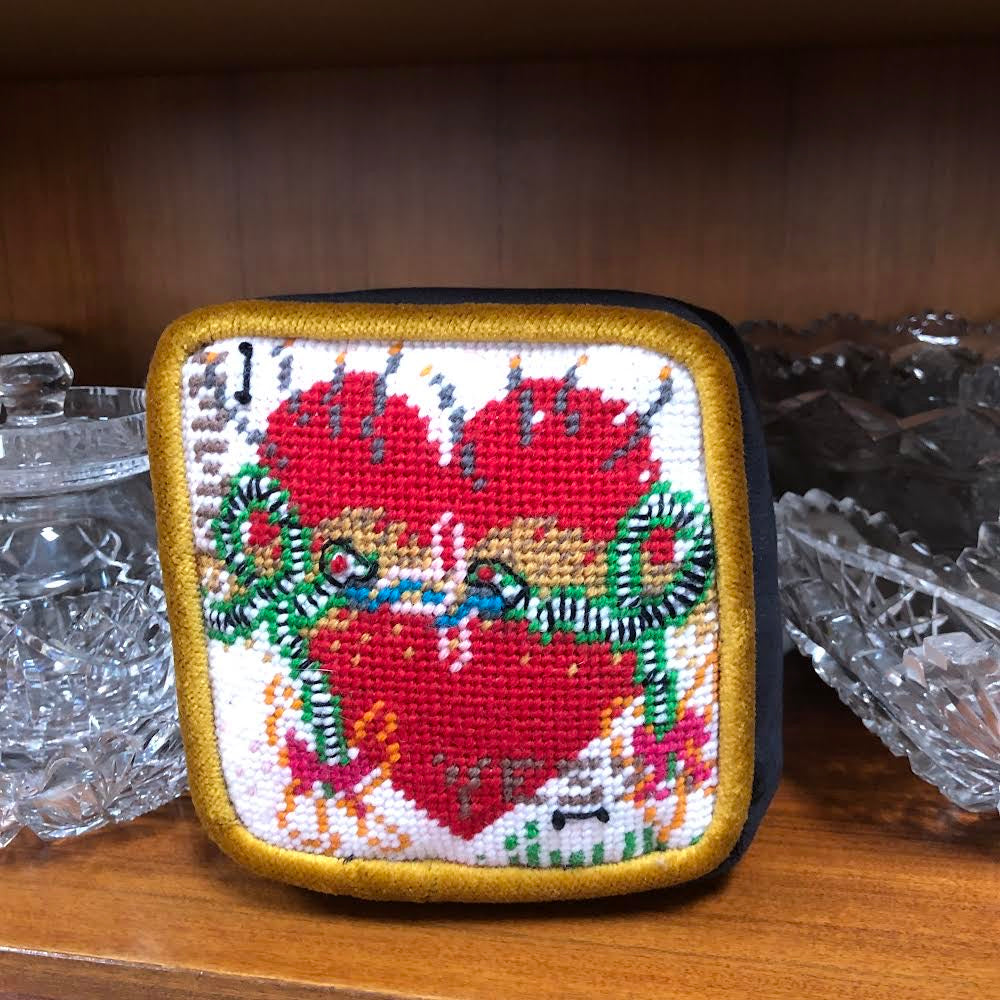 custom needlepoint OBJET D'ART PILLOW BOX