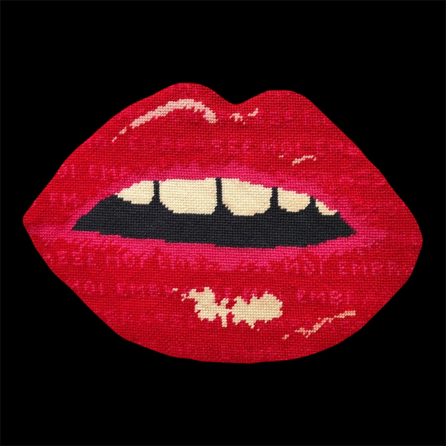 made-to-order EMBRASSE MOI large print