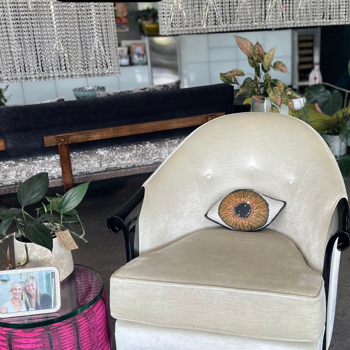 SCULPTED EYE organic cotton sateen pillow
