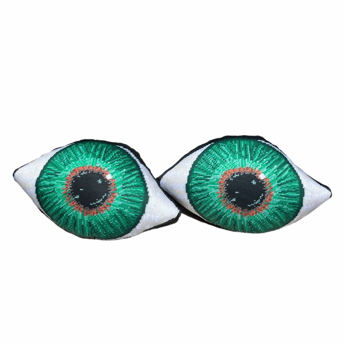 sculpted GREEN EYE organic cotton sateen pillow pair