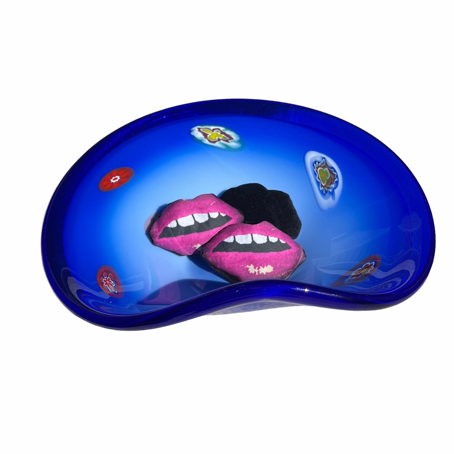 magenta sculpted lips shaped lavender sachets