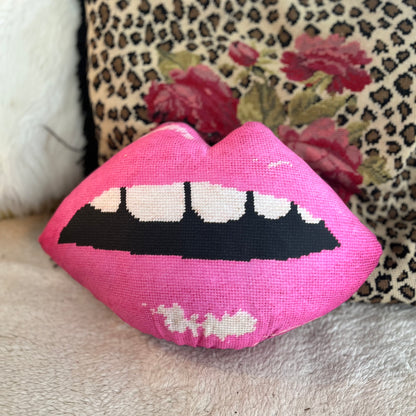 small flaw PINK POUT organic cotton sateen lips pillow