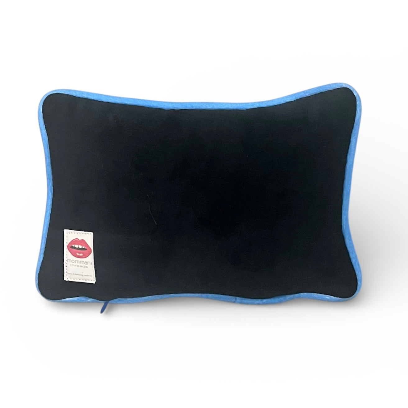 kissed differently WHAT KIND OF F*CKERY IS THIS?