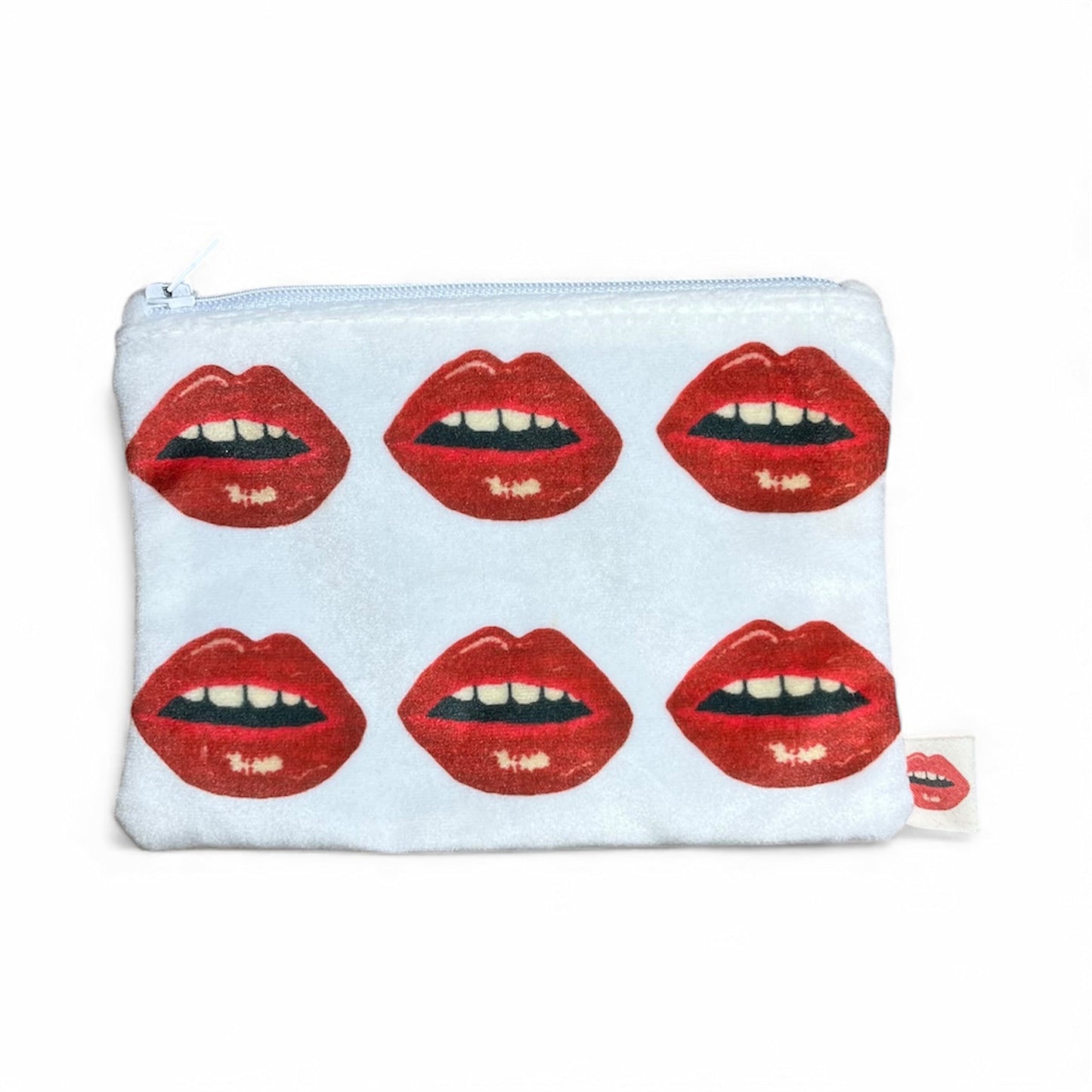 BISOUS BISOUS! pouch