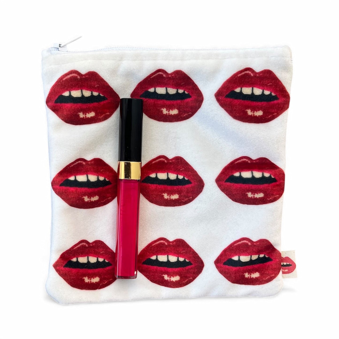 BISOUS BISOUS! pouch