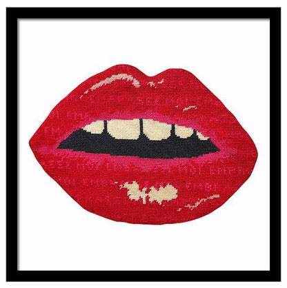 made-to-order EMBRASSE MOI large print