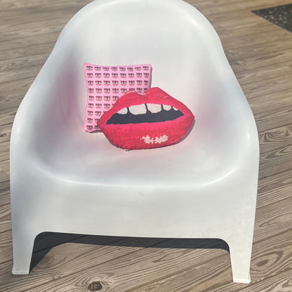 outdoor-friendly RED POUT sculpted lips pillow