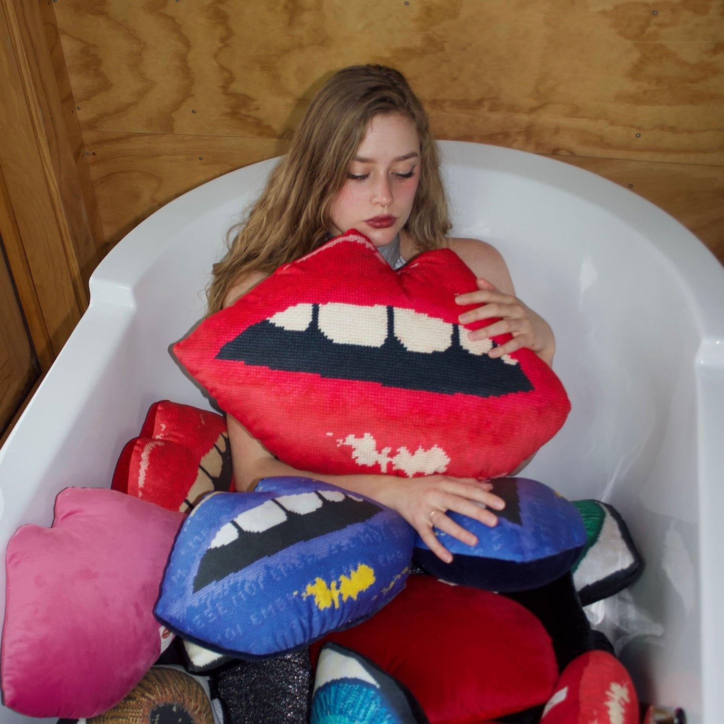 24" velvet red lips sculpted pillow