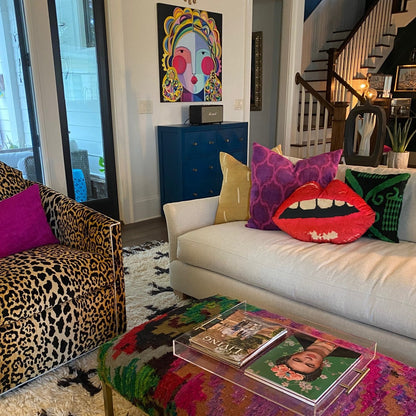 24" velvet red lips sculpted pillow